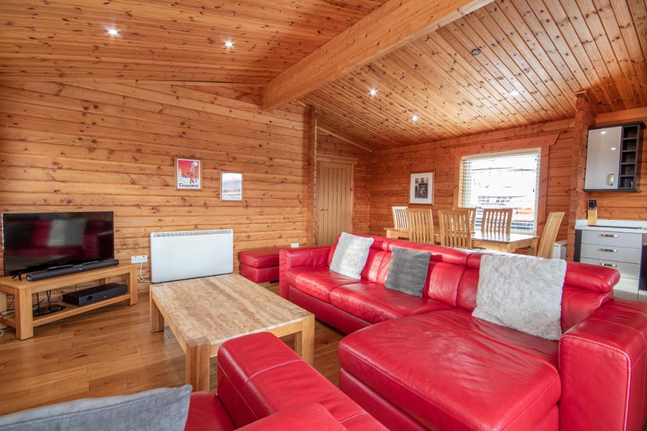 Aviemore Lodges Buitenkant foto