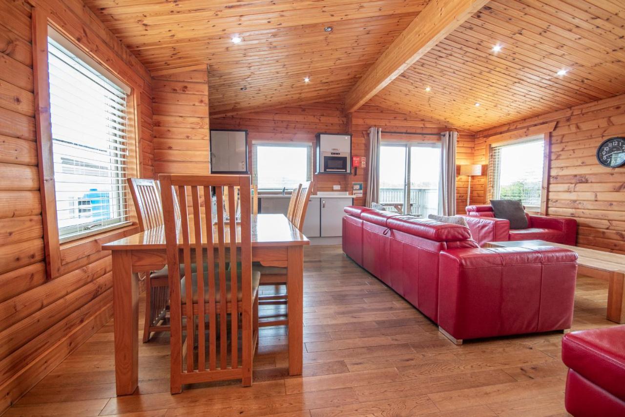 Aviemore Lodges Buitenkant foto