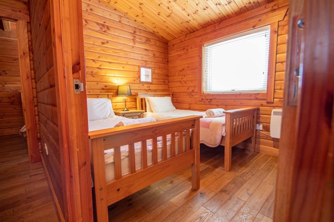 Aviemore Lodges Buitenkant foto
